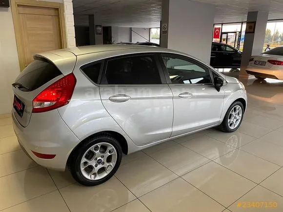 Ford Fiesta 1.4 Titanium Image 6